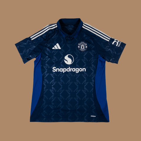 Manchester United 2024/25 Away Shirt — XL