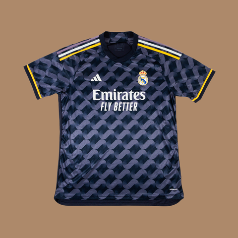 Real Madrid 2023/24 Away Shirt — XL