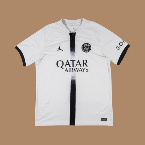 Paris Saint-Germain 2022/23 Away Shirt — Mbappé #7 — L